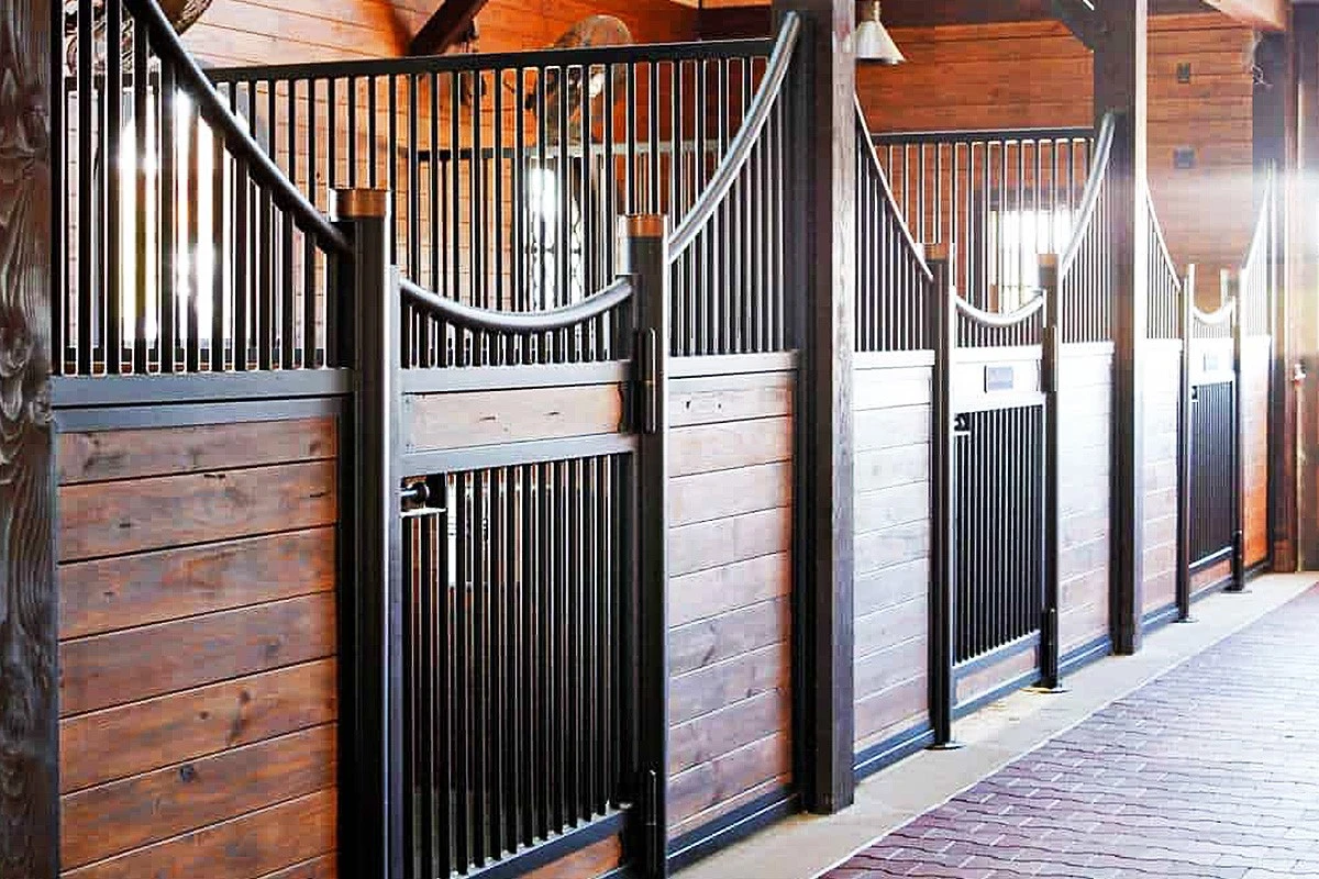 China Hinged Door Horse Stalls